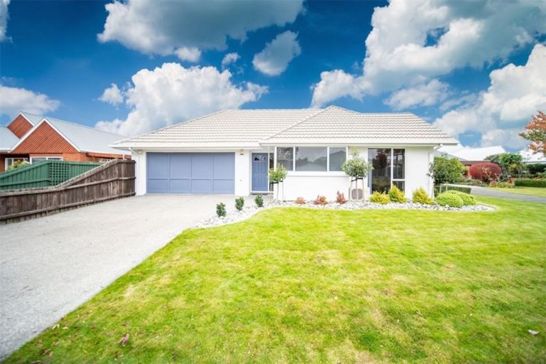 Photo of property in 23 Althorp Place, Avonhead, Christchurch, 8042