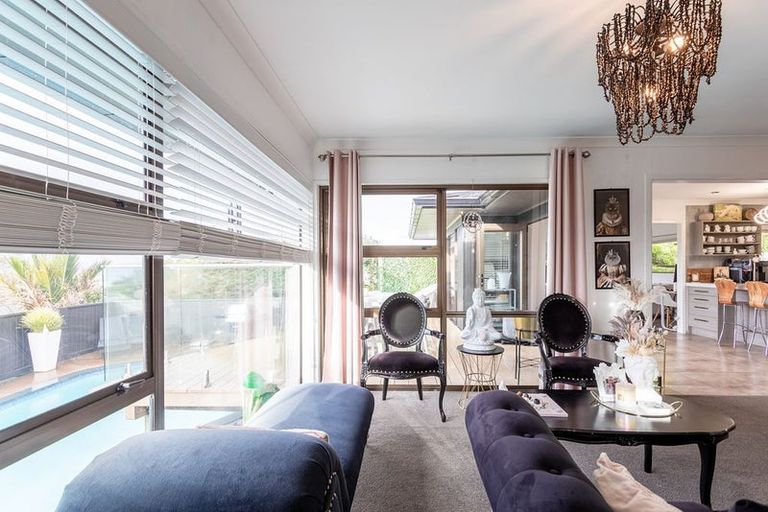 Photo of property in 8 Dunolly Place, Pukekohe, 2120