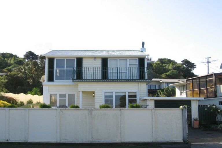 Photo of property in 61a Moana Road, Plimmerton, Porirua, 5026