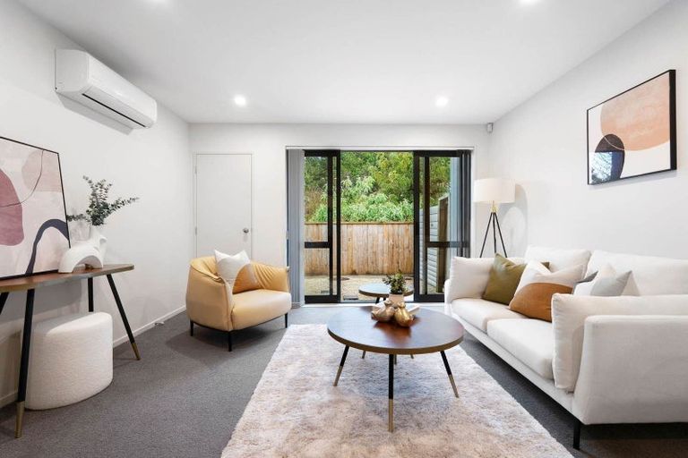 Photo of property in 60d Seymour Road, Sunnyvale, Auckland, 0612