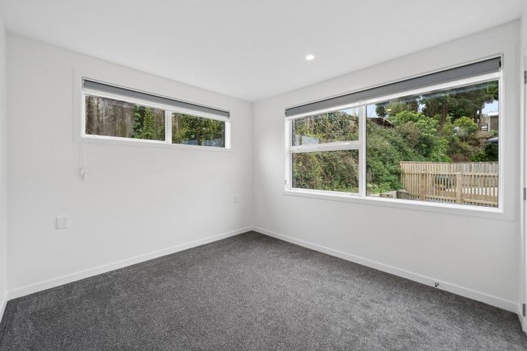 Photo of property in 1/5 Tawa Terrace, Tawa, Wellington, 5028
