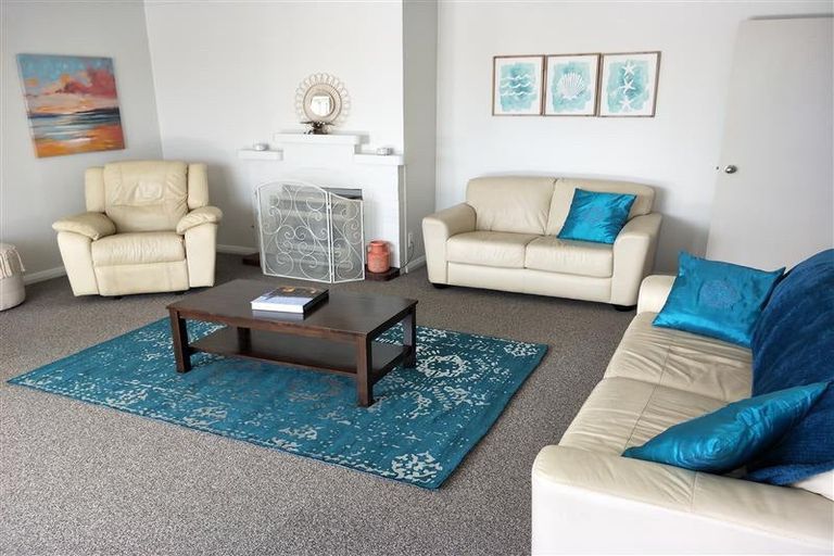 Photo of property in 89 Paynters Avenue, Strandon, New Plymouth, 4312