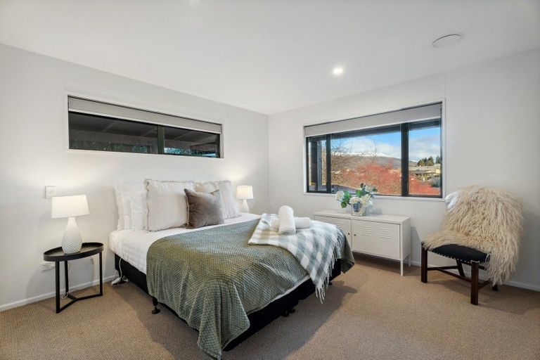 Photo of property in 5 Trevathan Lane, Wanaka, 9305