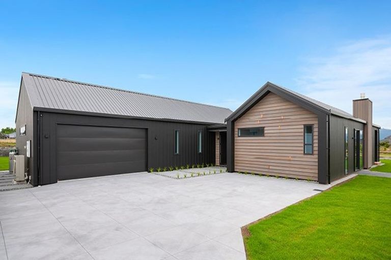 Photo of property in 11 Kara Place, Wharewaka, Taupo, 3330