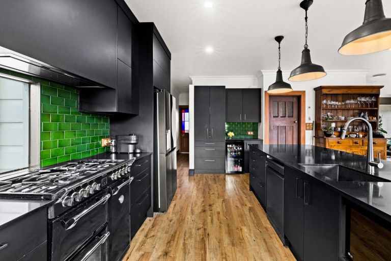 Photo of property in 12 Farndon Road, Clive, 4102