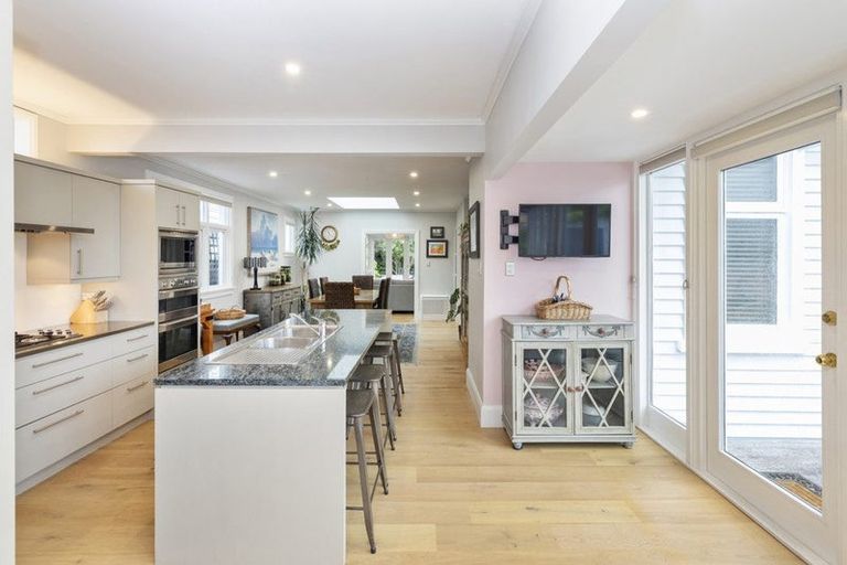 Photo of property in 16 Brenchley Avenue, Strowan, Christchurch, 8052