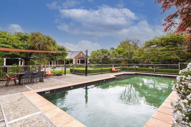 Photo of property in 3 Fairview Briars, Rangiora, 7400