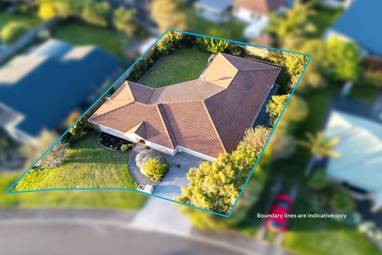 Photo of property in 36 Fleetwood Drive, Henderson, Auckland, 0612