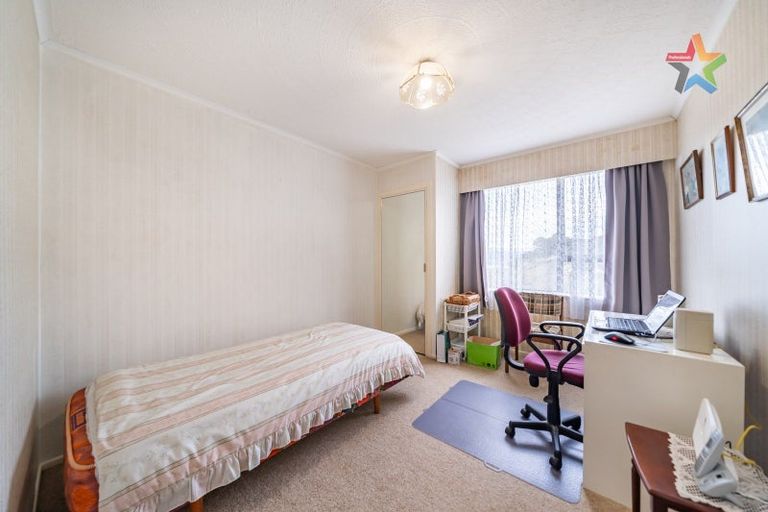 Photo of property in 179 Miromiro Road, Normandale, Lower Hutt, 5010