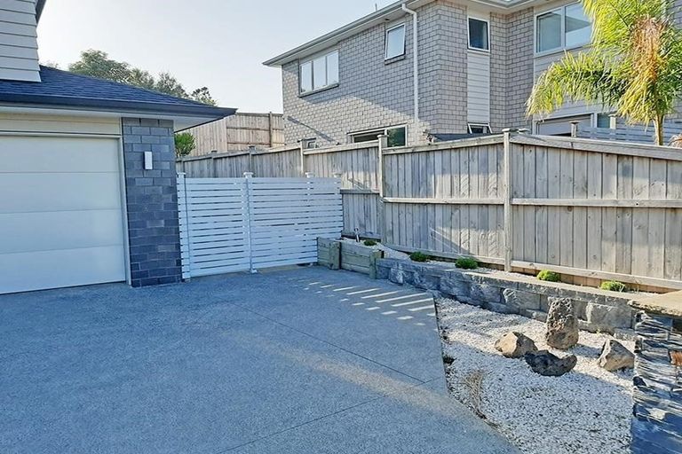 Photo of property in 50 Cirrus Way, Ranui, Auckland, 0612