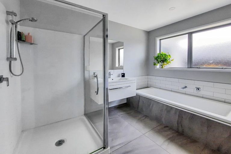 Photo of property in 62 Bradwell Crescent, Halswell, Christchurch, 8025