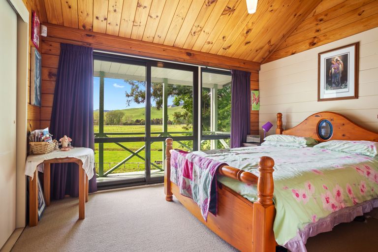 Photo of property in 1 Logan Road, Paeroa, 3600
