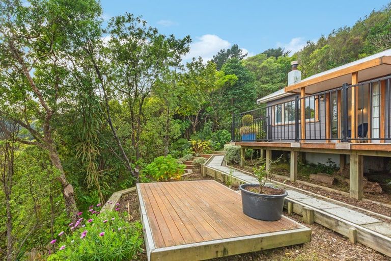 Photo of property in 82 Cluny Road, Plimmerton, Porirua, 5026