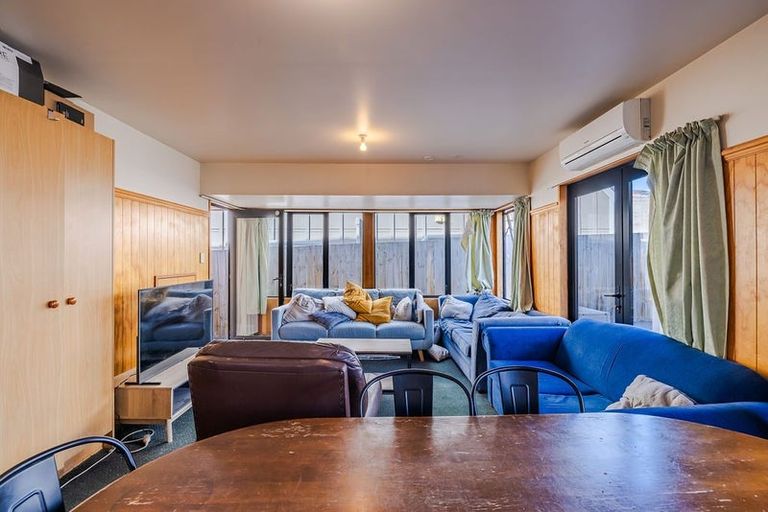 Photo of property in 2b Forth Street, North Dunedin, Dunedin, 9016