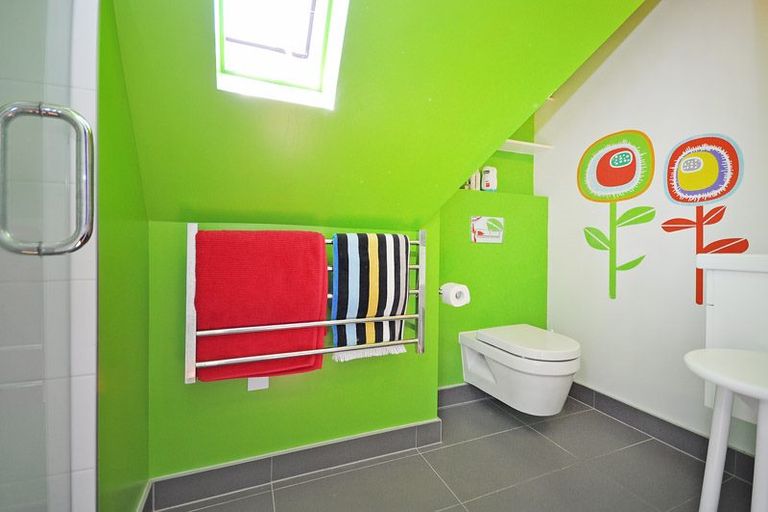 Photo of property in 2/3 County Road, Torbay, Auckland, 0630