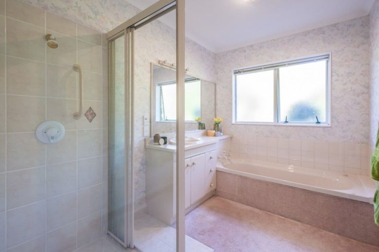 Photo of property in 78 Langdale Avenue, Paraparaumu, 5032