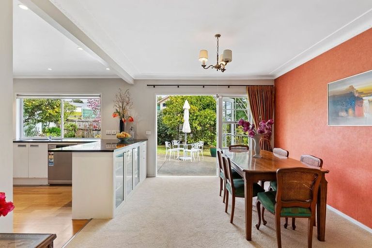 Photo of property in 6 Adonis Place, Half Moon Bay, Auckland, 2012