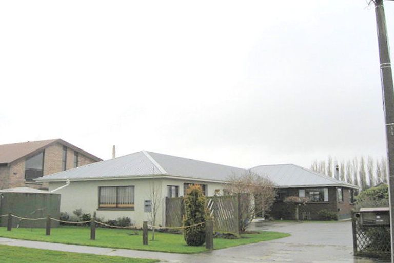 Photo of property in 47 Hunter Street, Edendale, 9825