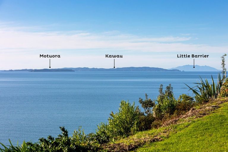 Photo of property in 90 Ardern Avenue, Stanmore Bay, Whangaparaoa, 0932