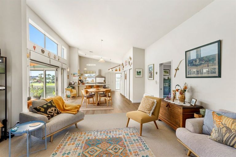 Photo of property in 33 Elley Drive, Carters Beach, Westport, 7825