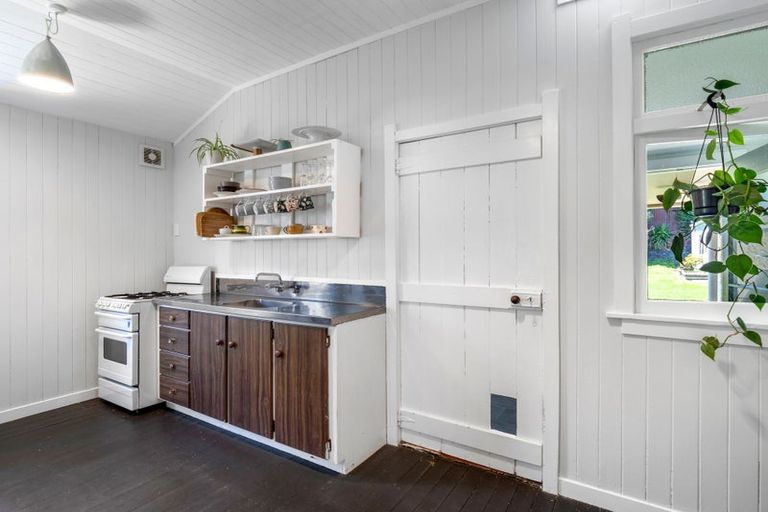 Photo of property in 18 Aotea Street, Castlecliff, Whanganui, 4501