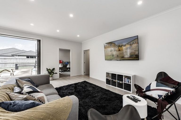 Photo of property in 5 Falcon Court, Flagstaff, Hamilton, 3210