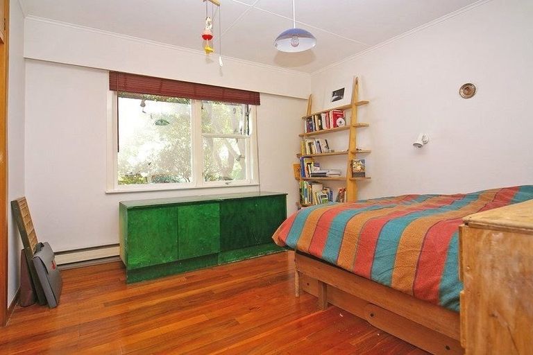 Photo of property in 50 Melrose Road, Island Bay, Wellington, 6023