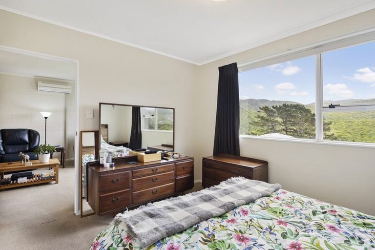 Photo of property in 1/10 Camrose Grove, Kingston, Wellington, 6021