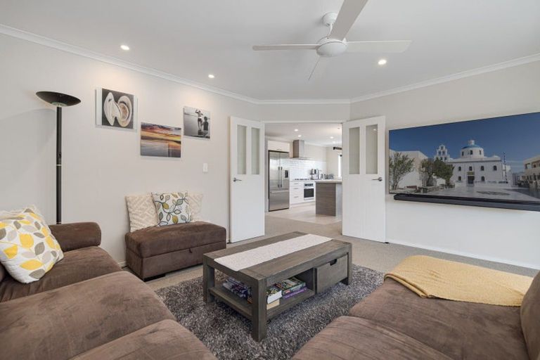 Photo of property in 112 Palm Springs Boulevard, Papamoa Beach, Papamoa, 3118