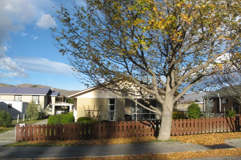 Photo of property in 10 Orient Street, Cromwell, 9310