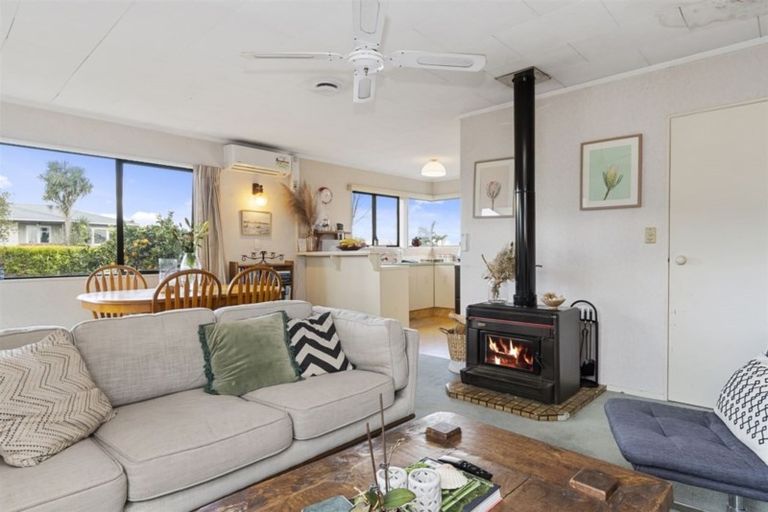 Photo of property in 11a Hilltop Road, Parkvale, Tauranga, 3112