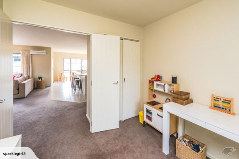 Photo of property in 6-10 Saint Johns Close, Feilding, 4702