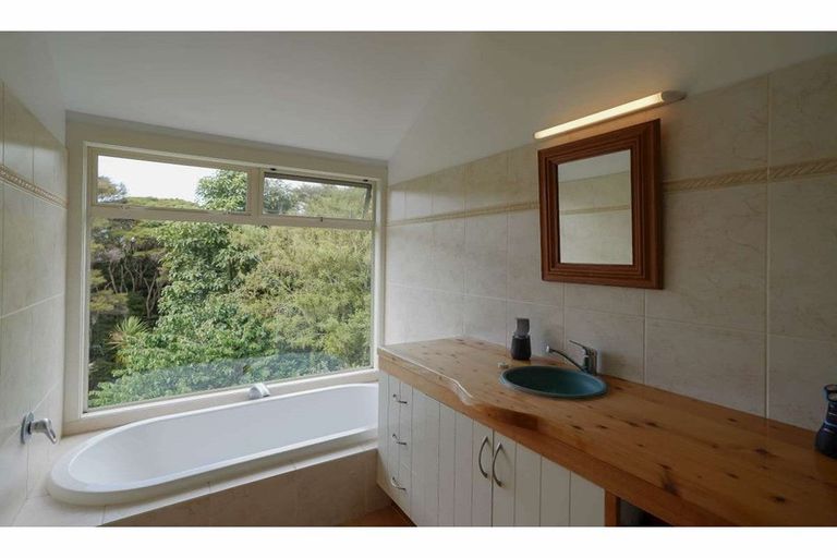 Photo of property in 25 Edkins Road, Kerikeri, 0230