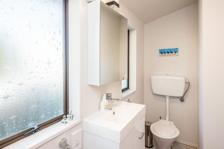 Photo of property in 3 Tainui Street, Raumati Beach, Paraparaumu, 5032