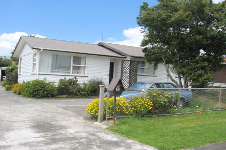 Photo of property in 1/24 Edinburgh Avenue, Rosehill, Papakura, 2113