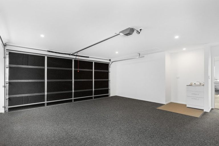 Photo of property in 18 Evergreen Parade, Rosehill, Papakura, 2113