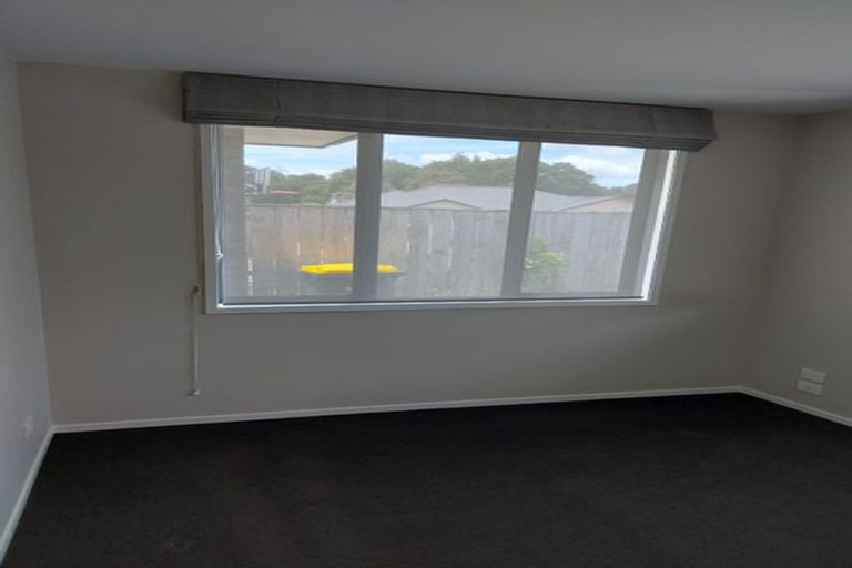 Photo of property in 15 Kahika Grove, Huapai, Kumeu, 0810