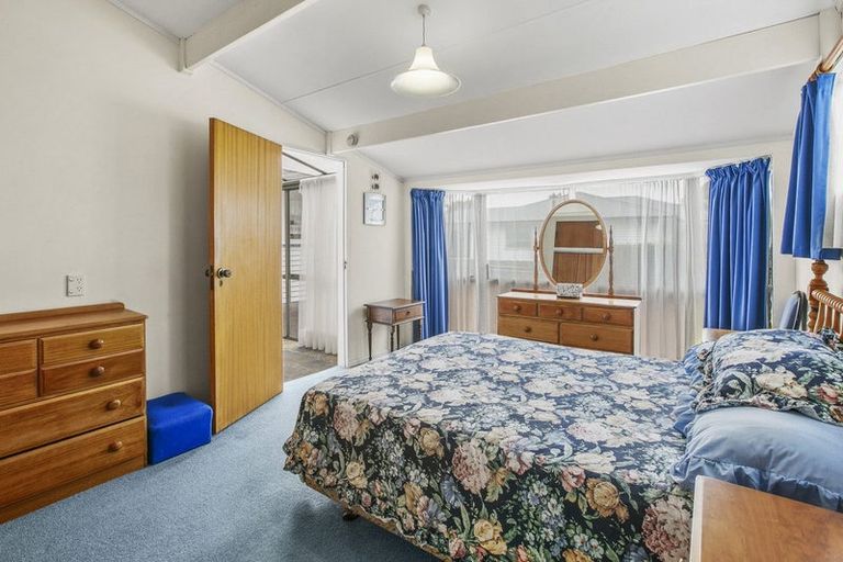 Photo of property in 32 Budleigh Street, Frankleigh Park, New Plymouth, 4310