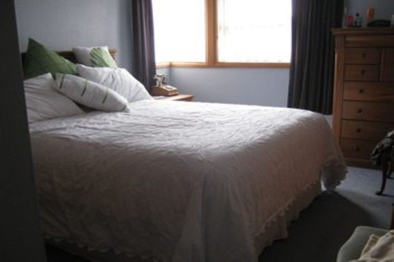 Photo of property in 3/18 Milton Road, Orewa, 0931