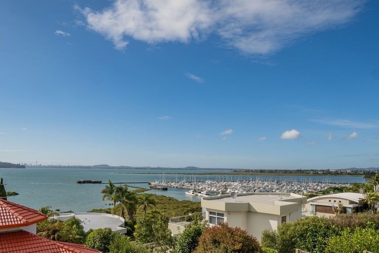 Photo of property in 29 Ferntree Terrace, West Harbour, Auckland, 0618