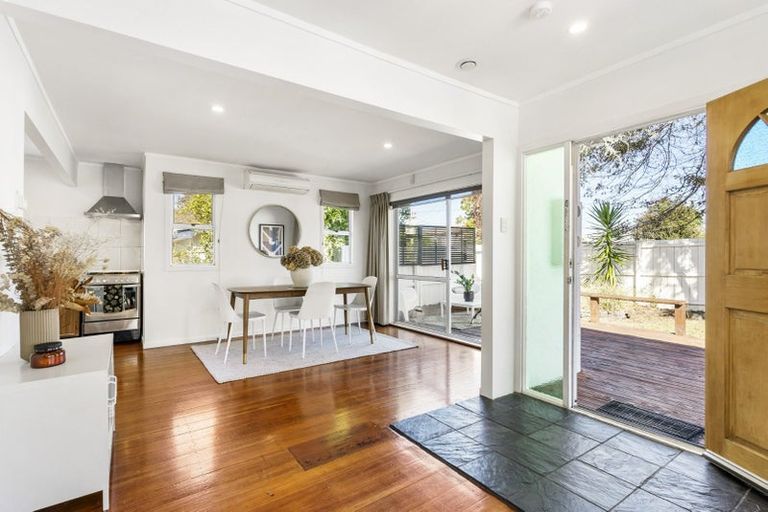 Photo of property in 1/43 Rimu Street, New Lynn, Auckland, 0600