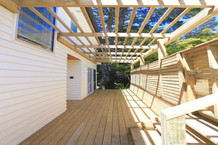 Photo of property in 104 Fairview Avenue, Fairview Heights, Auckland, 0632