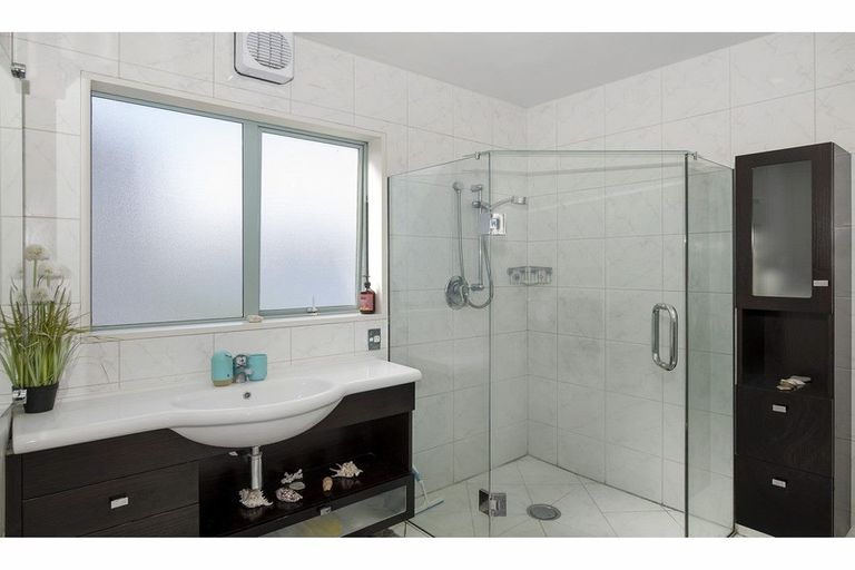 Photo of property in 191 Marine Parade, New Brighton, Christchurch, 8083