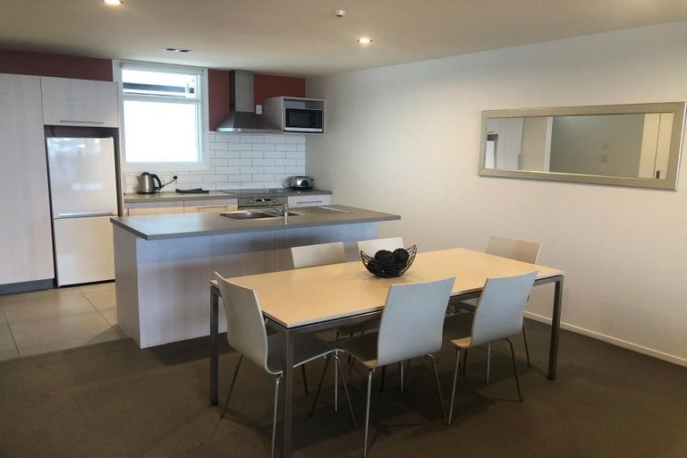 Photo of property in 2-06/424 Maunganui Road, Mount Maunganui, 3116