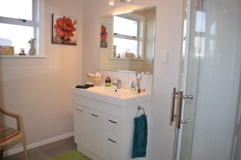 Photo of property in 27 Bell Street, Otaki, 5512