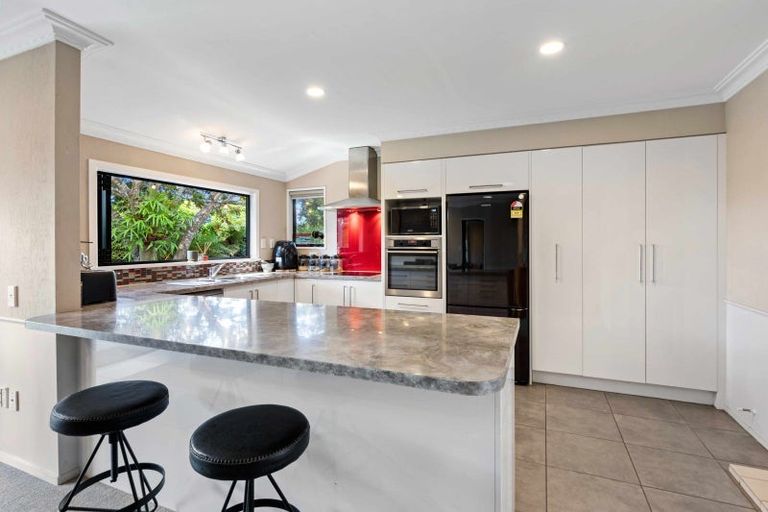 Photo of property in 2 Barnett Place, Te Puke, 3119