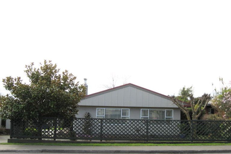 Photo of property in 32 Saint Hill Lane, Havelock North, 4130