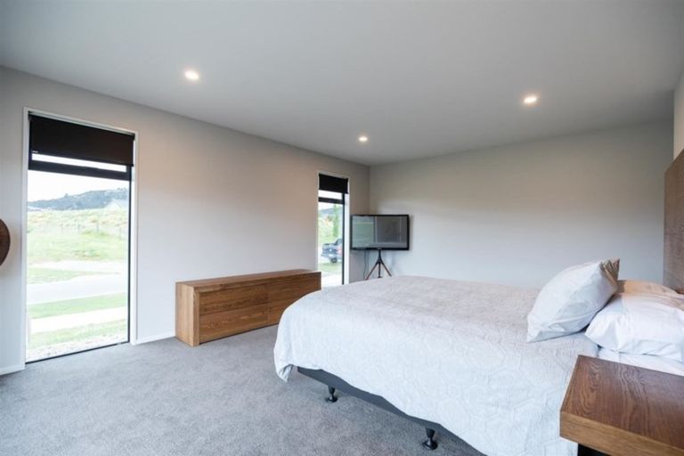 Photo of property in 43 Northburn Road, Wanaka, 9305