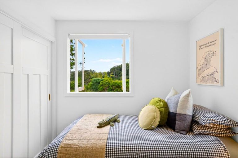 Photo of property in 20 Te Whau Lane, Snells Beach, 0920