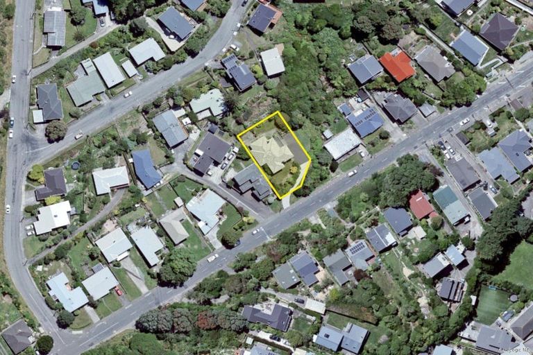 Photo of property in 72 Severn Street, Island Bay, Wellington, 6023